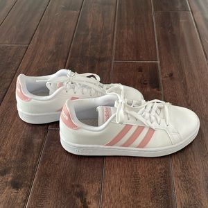 adidas Grand Court 2.0 Womens Sneakers